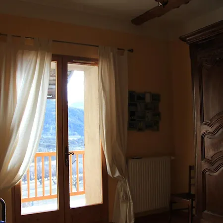 Grande Maison Familiale En Ubaye 펜션 *