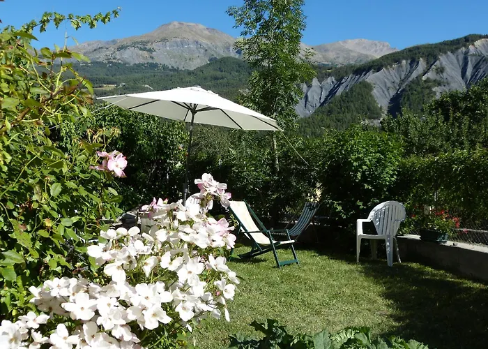 Grande Maison Familiale En Ubaye Semesterbostad *
